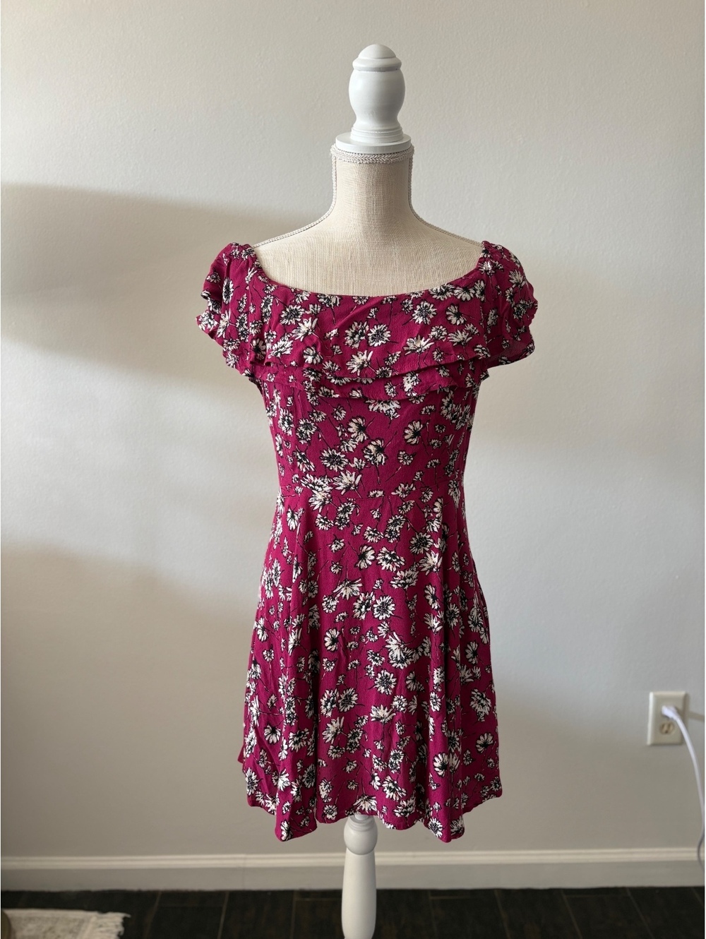 Forever 21 Burgundy Floral Off-Shoulder Dress M